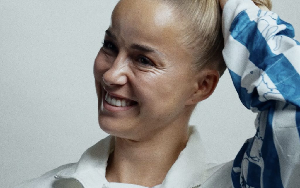 Giulia Gwinn leads the German women’s football team at a lakeside Nike retreat in Tegernsee before the 2025 European competition